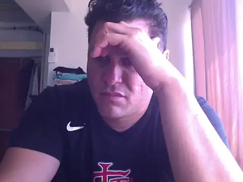 zeusmasterhorny webcam