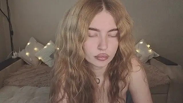 ViolettaLopez webcam