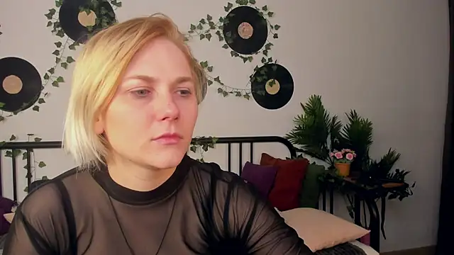 AliceMaurik webcam