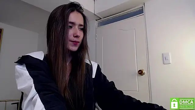 Adhara_Kitten webcam