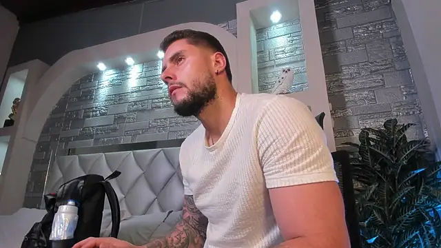 dominic_de_luca webcam