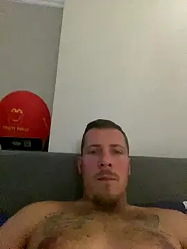 Thomas21219 webcam