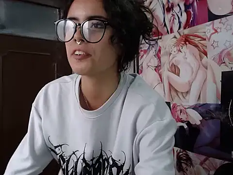 LiaBela_ webcam
