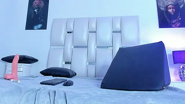 DarkHoneyy webcam