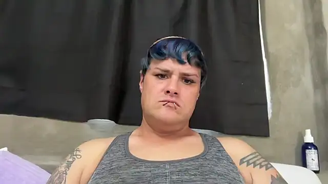 Julietserenity webcam