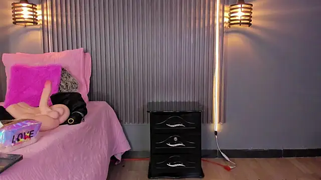 alahia_betancurx webcam