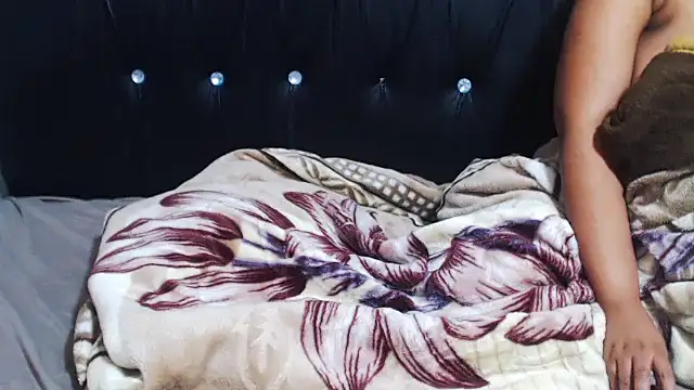BigBootynBoobs- webcam