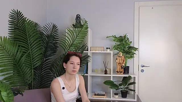 KarieBrunot webcam