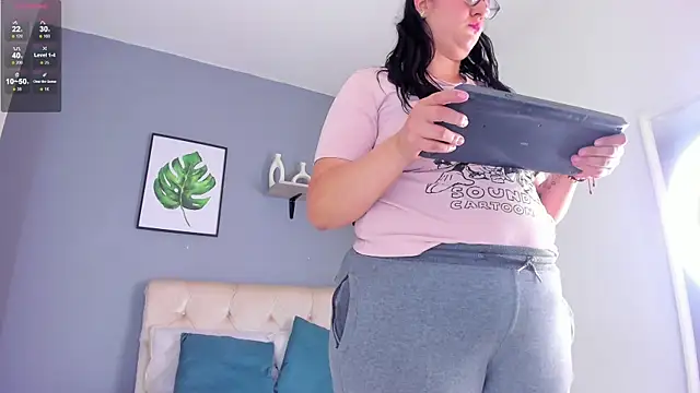 Soe_Lara webcam