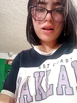 KittyMelodi webcam
