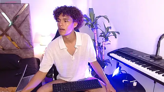 nickolas_moon webcam