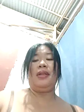 Lovelywoman43 webcam