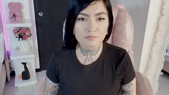 emily_stonnee webcam