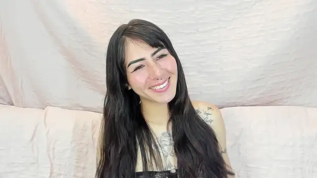 Mhelanny2 webcam