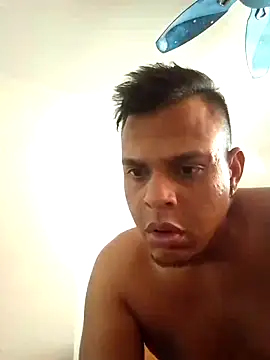 Zeushorny10 webcam