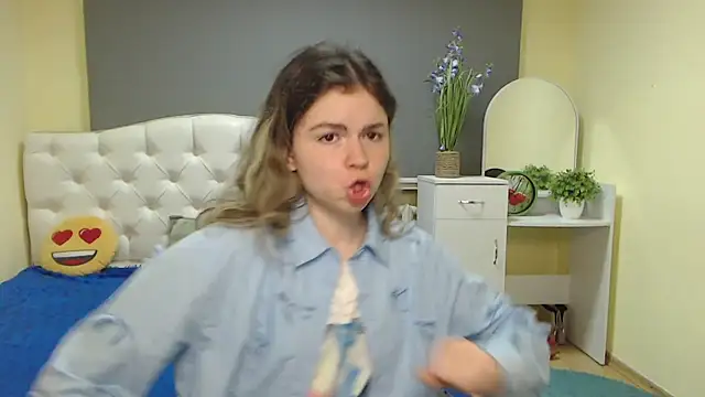 TinaRedly webcam