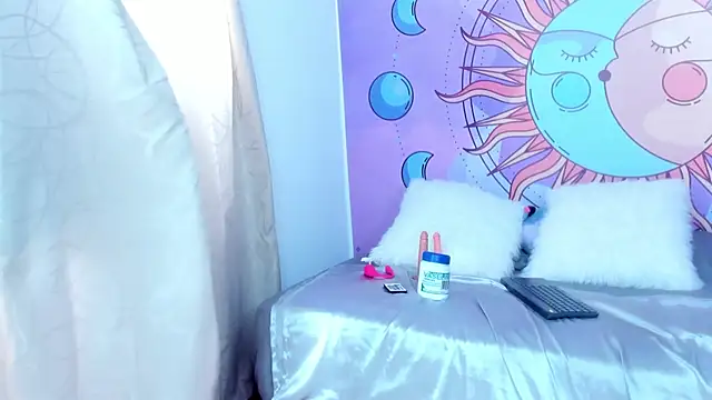 luna_hoott webcam