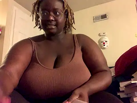 BigKittyRaven webcam