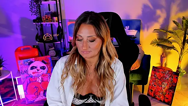 SarahAlluring webcam