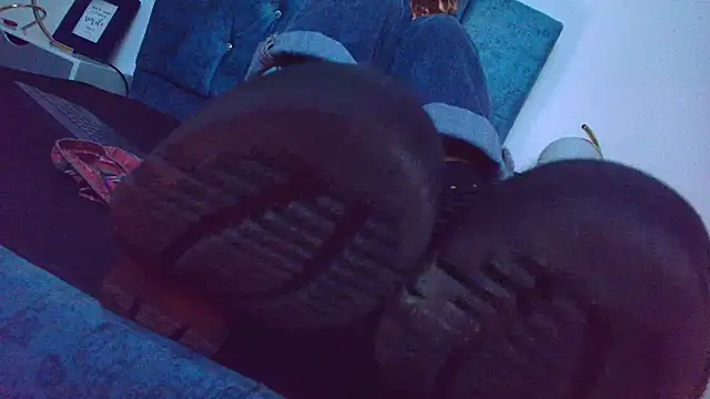 Luna_McClean webcam