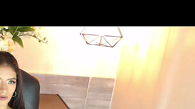 LussieWillow webcam
