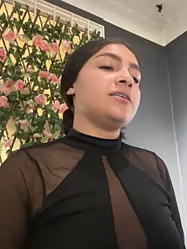 Alyha_Cortes webcam