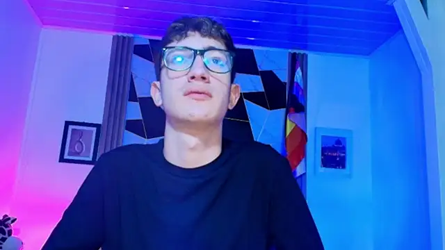 Erik_Osorio webcam