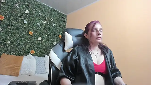 ada_mclaine webcam