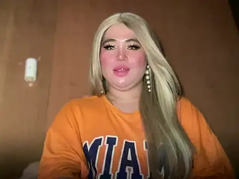 Naughtyrosecum webcam