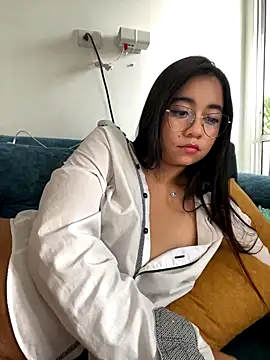 Lily_June webcam