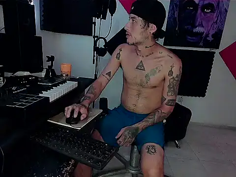patrik_tattoo_ webcam