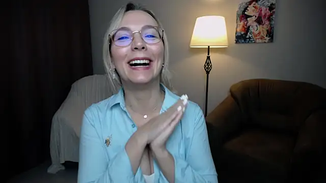 voyeur porn Ava Elior