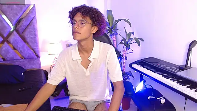 nickolas_moon webcam