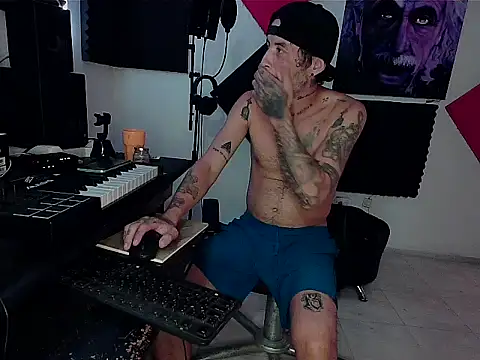 patrik_tattoo_ webcam