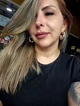 live chat nude  Abril-Office1