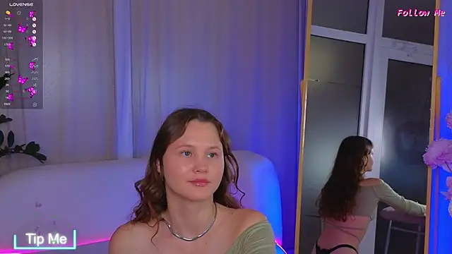 AmeliRoyse webcam