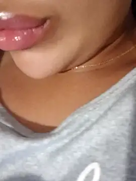 Sexlove1xo webcam
