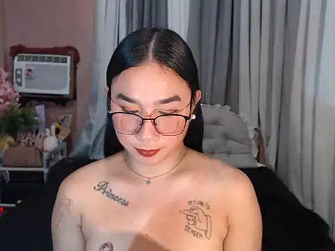 in_yourdreamstarxx webcam