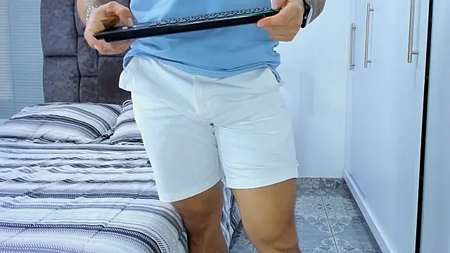 Zack_Froone webcam