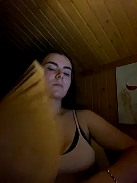 mewKate webcam