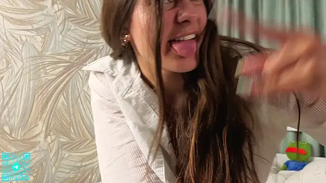 chloemilka webcam