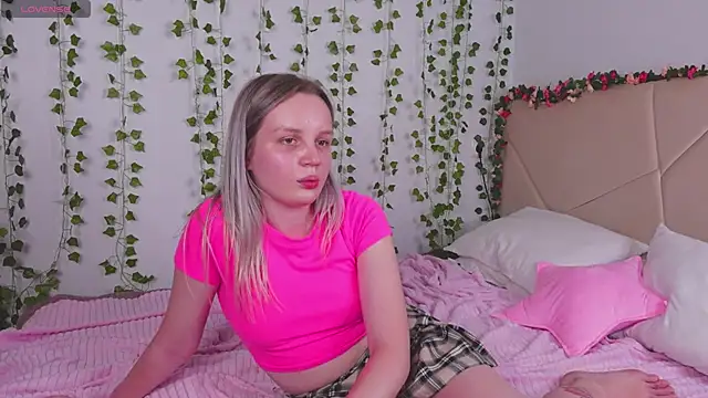 beatrica_klein - Beatrica_Klein's free webcam