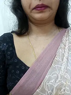Nanditha26 webcam