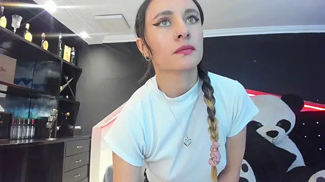 Coral_Gibson webcam