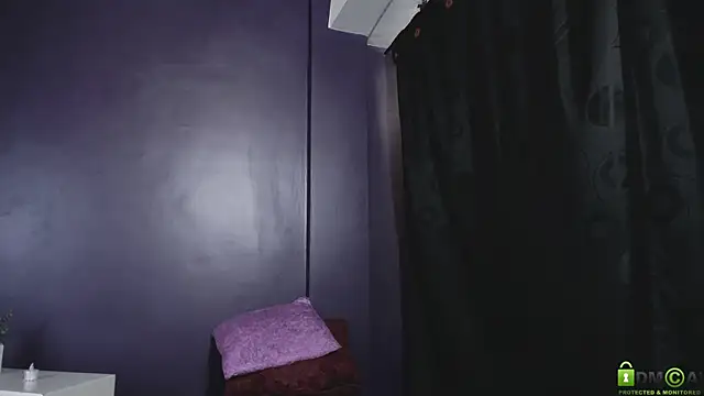 caroline_blake01 webcam