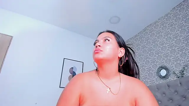 Grace_Hollis webcam