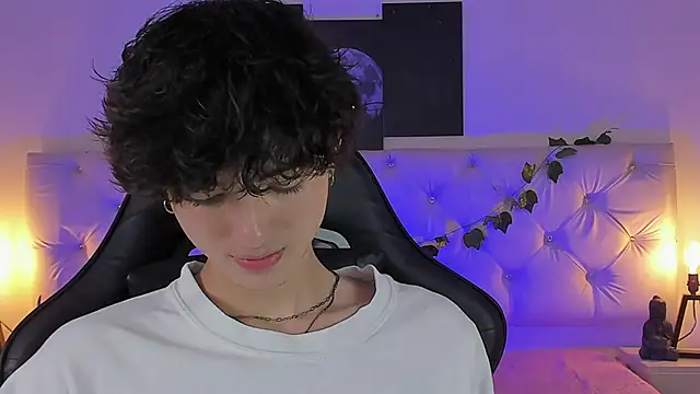 Elliot_younngg webcam