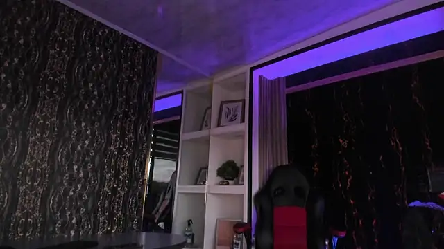 LunaaFerrari webcam