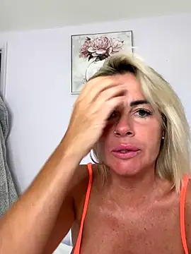 MakemeMillie1 webcam