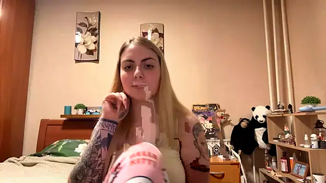 okapiClaire webcam